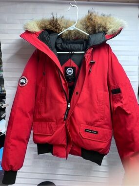 Canada Goose Red Jacket with Signature Patch, Women L, Worn once in City